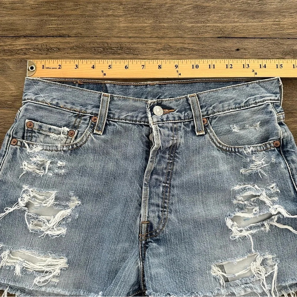 Petros Upcycled Vintage Womens 30 Levi’s 501 Jean Shorts Distressed High Waisted - Picture 3 of 8